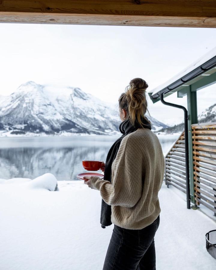 Vollsnes Feriehus Villa Hjelle Esterno foto