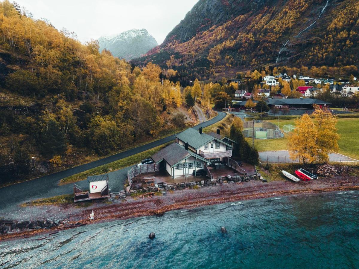 Vollsnes Feriehus Villa Hjelle Esterno foto