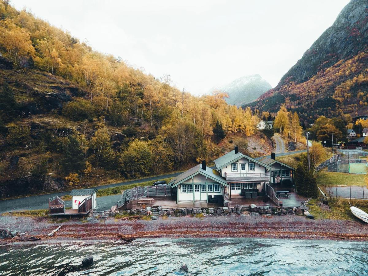 Vollsnes Feriehus Villa Hjelle Esterno foto