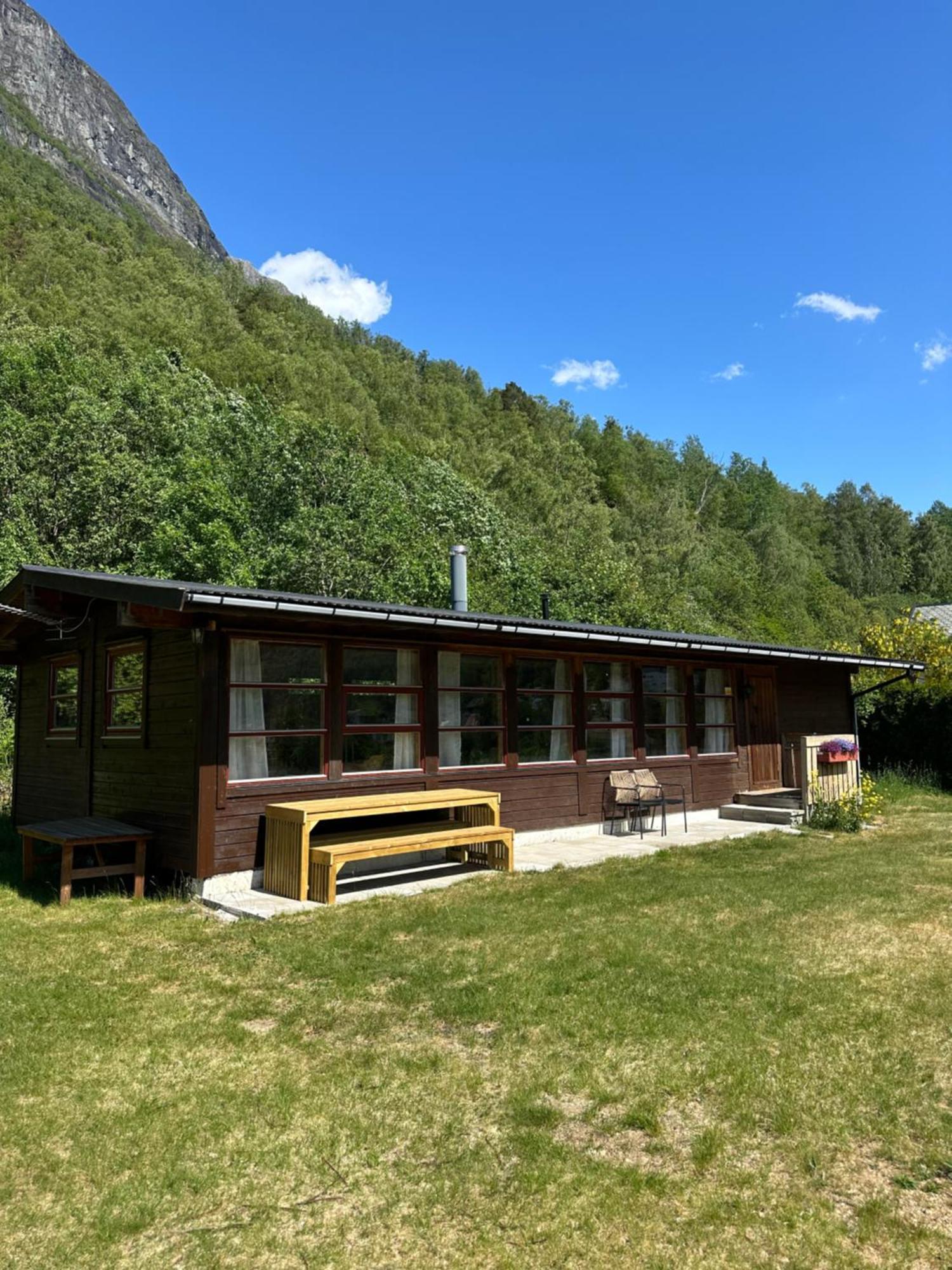 Vollsnes Feriehus Villa Hjelle Esterno foto